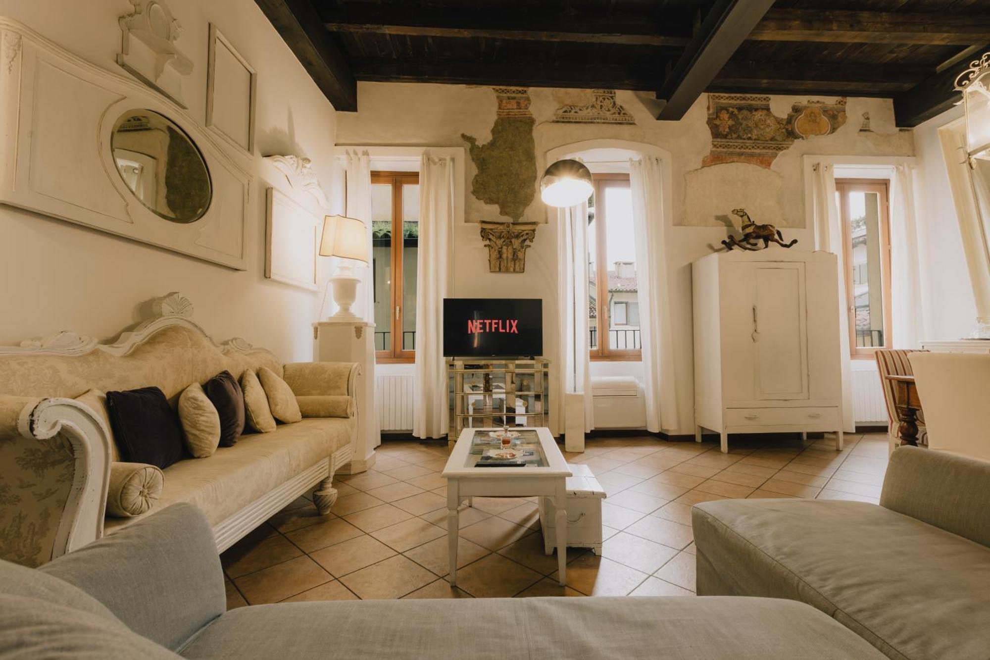 Piazza Erbe Luxury Apartment Verona Eksteriør billede